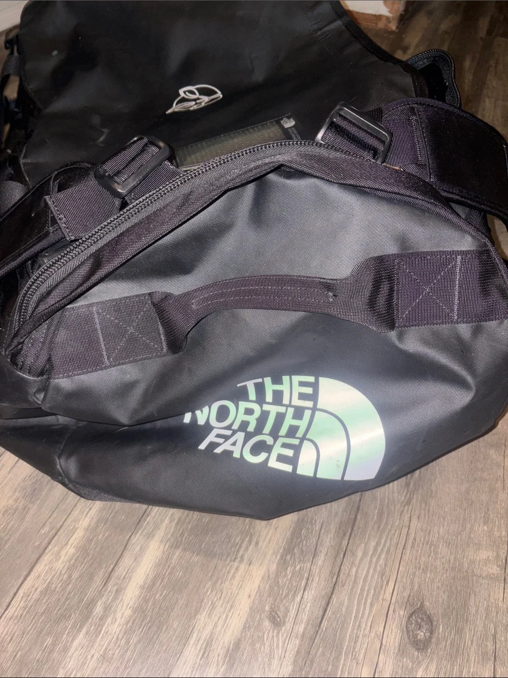 The North Face Large Base Camp Duffle -95L like new